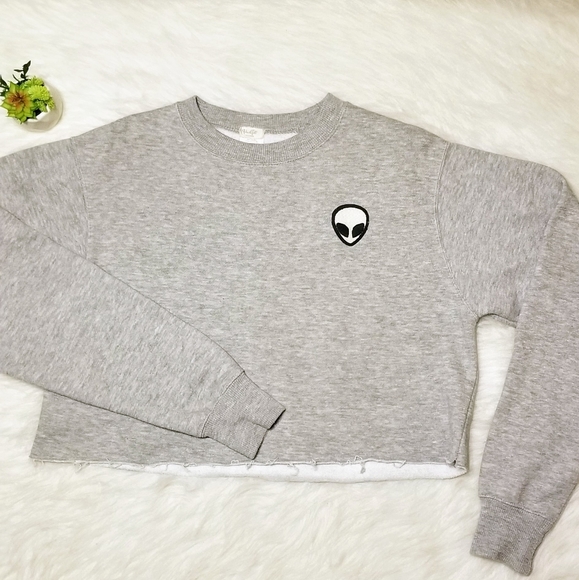 Brandy Melville Tops - Brandy Melville/ John Galt Alien Crop Sweater